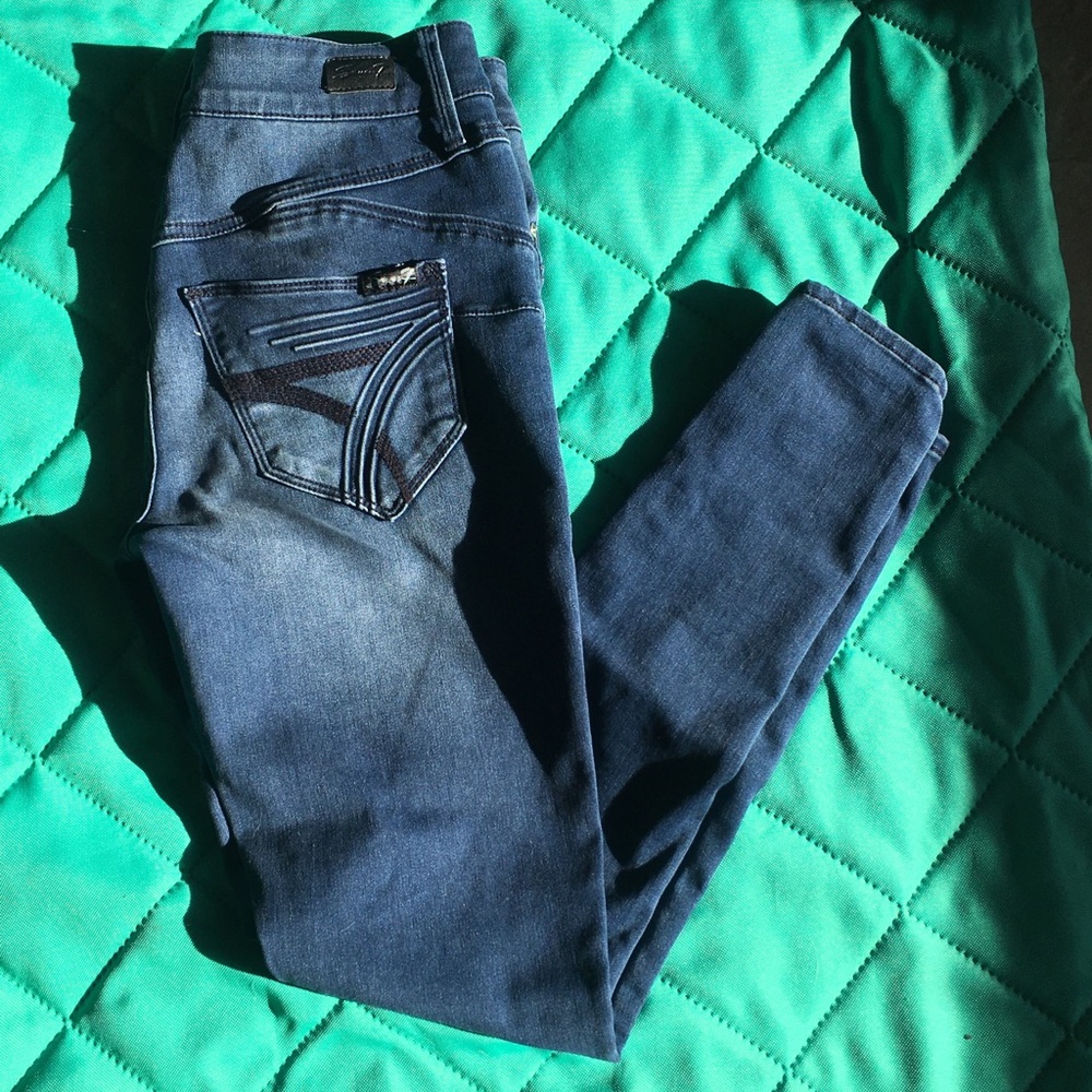 Seven sits on waist jeans